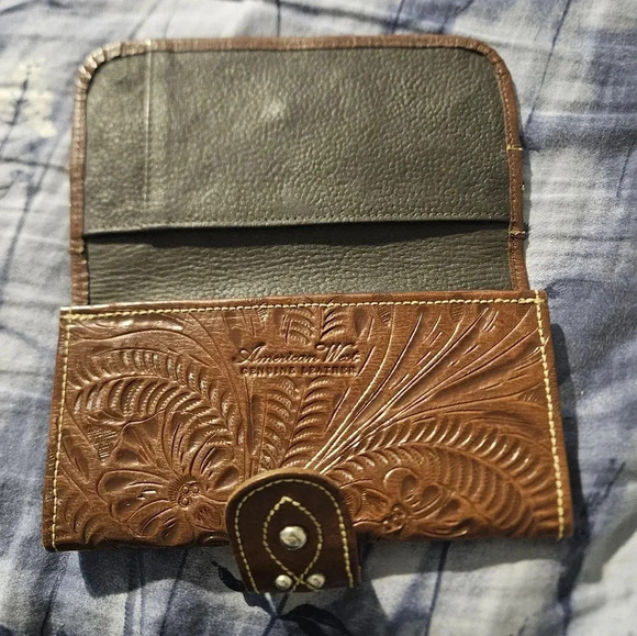 Rustic Hand Tooled Western Genuine Leather Wallet Checkbook  American West - Picture 3 of 5